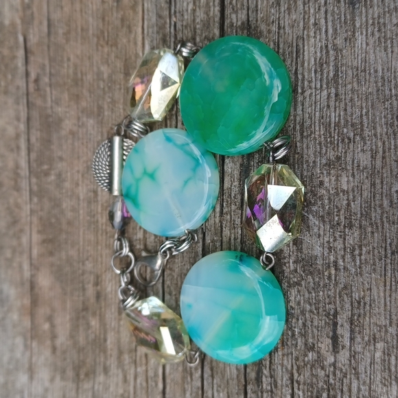 Green Aventurine Bracelet Size 8 1/2 inches - Picture 4 of 12